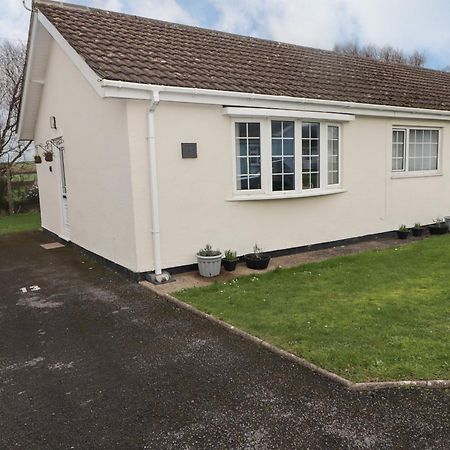 13 Gower Holiday Village スウォンジー エクステリア 写真